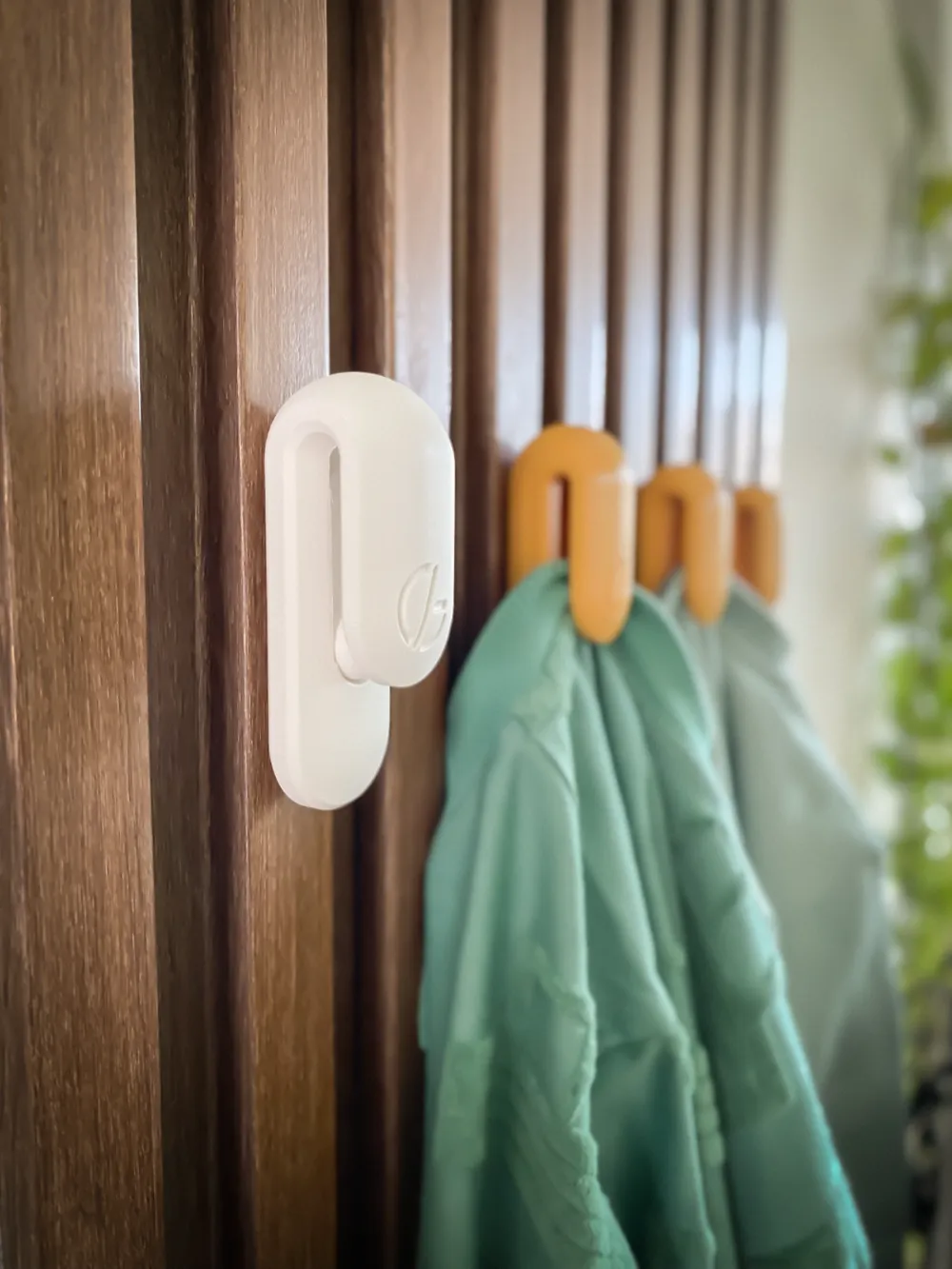 Gravity Wall Hanger - Fast Print - MakerWorld 3D Model | 3Drop