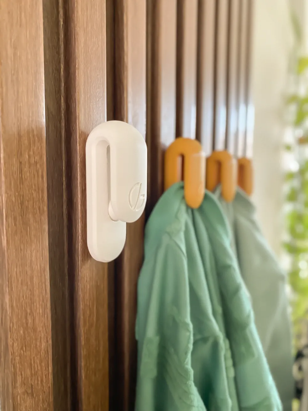 Gravity Wall Hanger - Fast Print - MakerWorld 3D Model | 3Drop