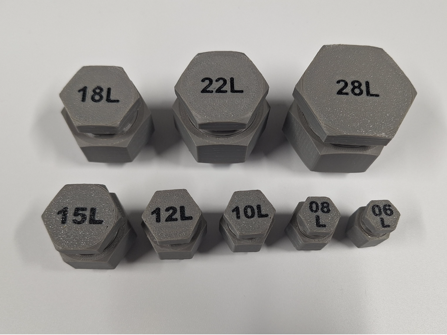 Metric DIN L Light Hydraulic Caps and Plugs