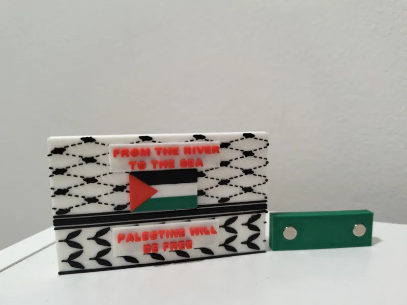 Palestine solidarity badge / fridge magnet 