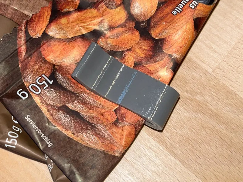 Tütenclip mit halte-Zähnen für Snacks