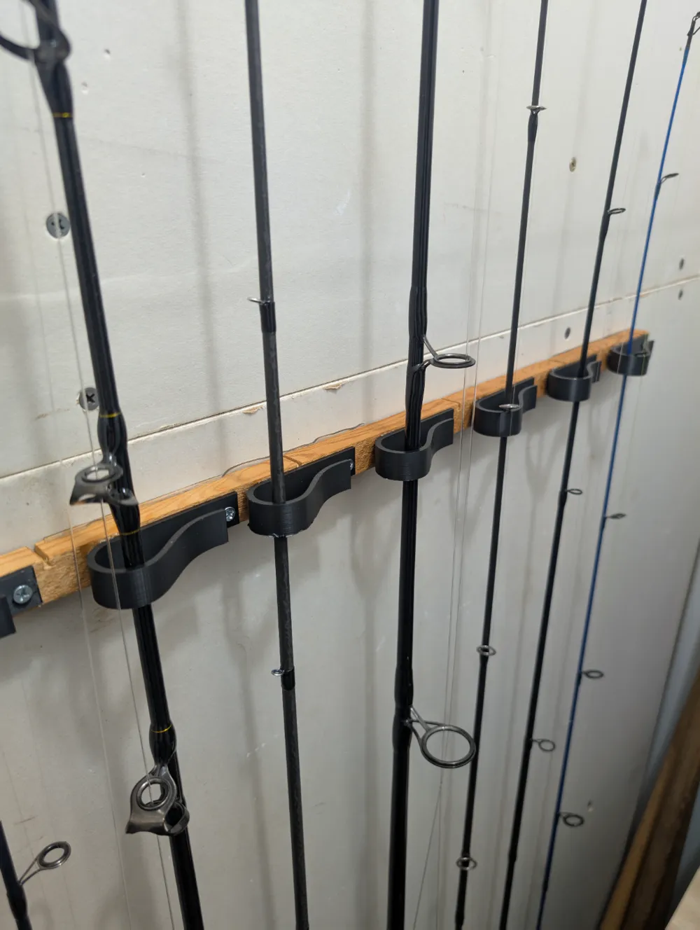 Wall Clip for Fishing Rods by dennis.deitchman - MakerWorld
