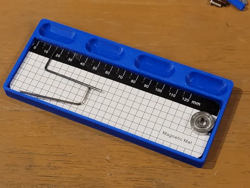 Parts tray with magnetic option