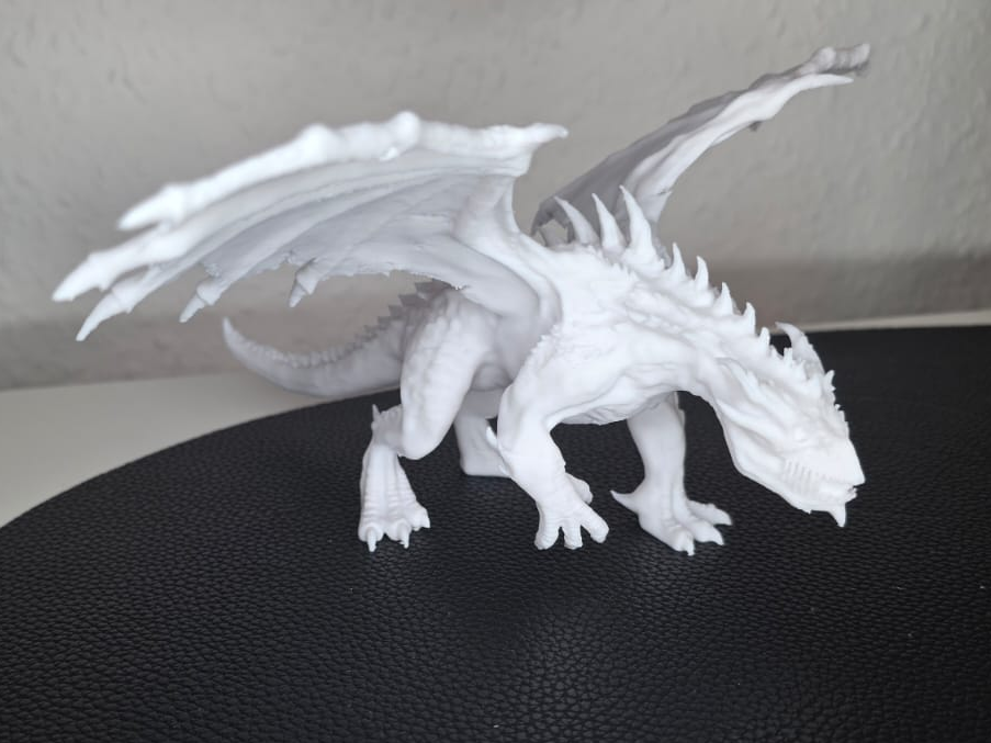 Der Schattendrache – Detaillierte Fantasy Figur