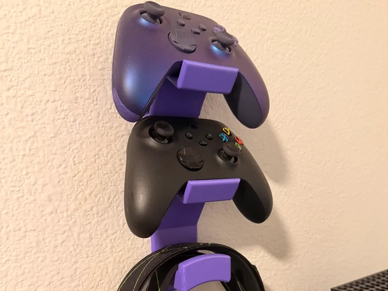 Gaming Headset and Controller Wall Mount