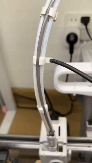 4孔铁氟龙管线卡