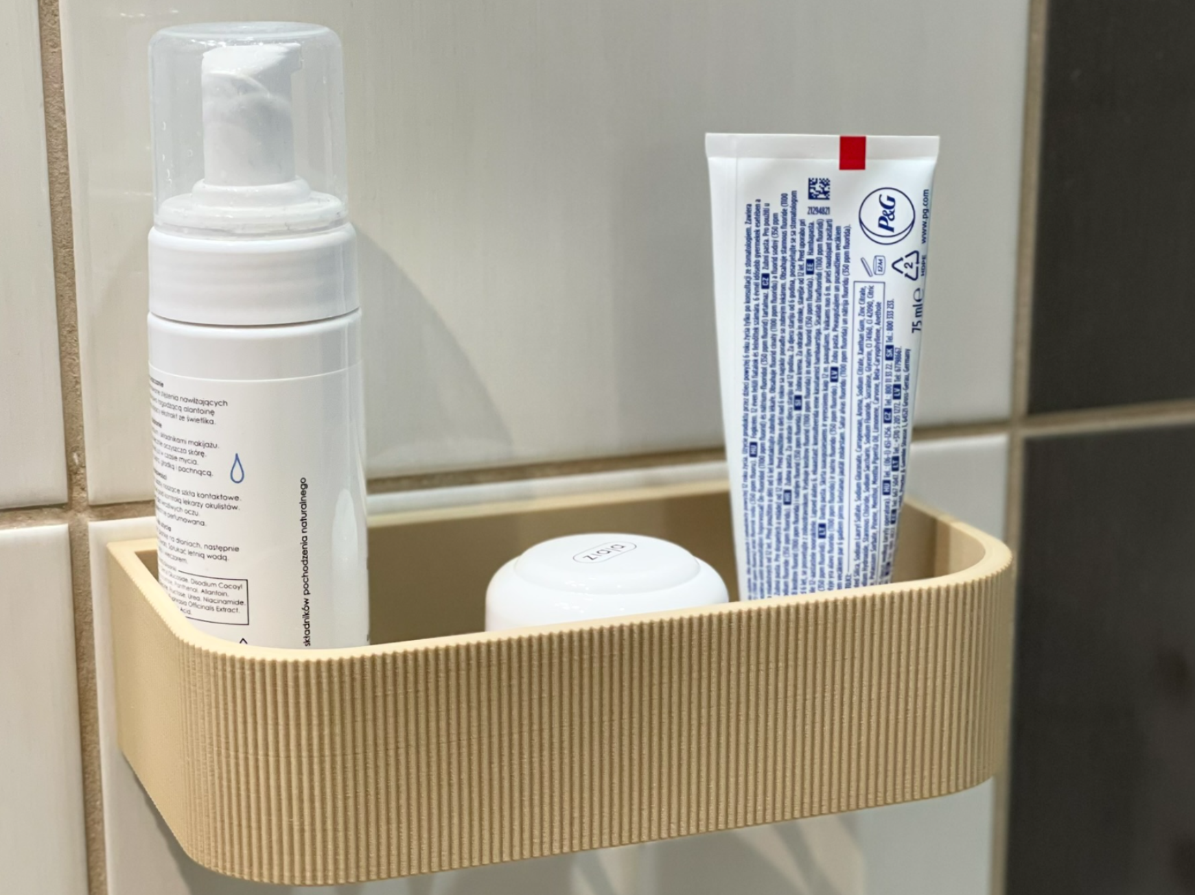Wall-Mounted Bathroom Shelf with Quick Removal