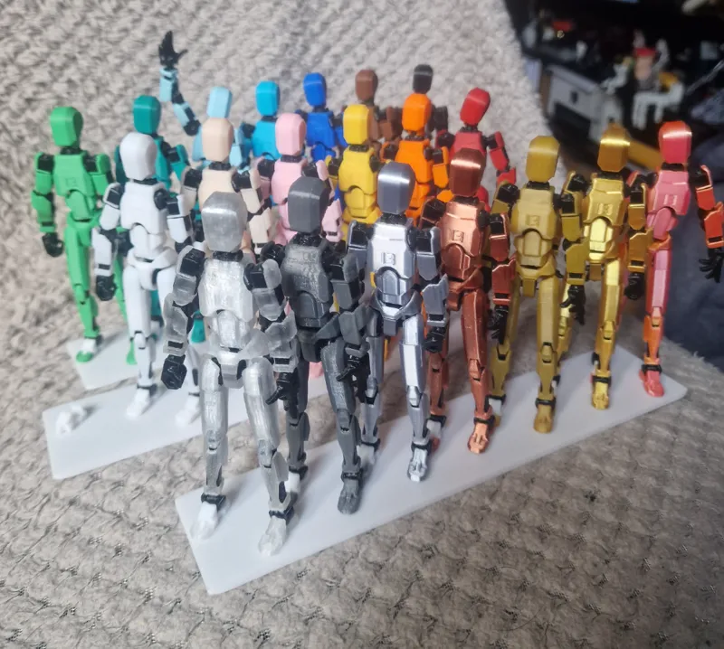 Dummy 13 display stand, colour chart