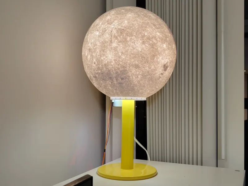 Moon Globe holder with motor