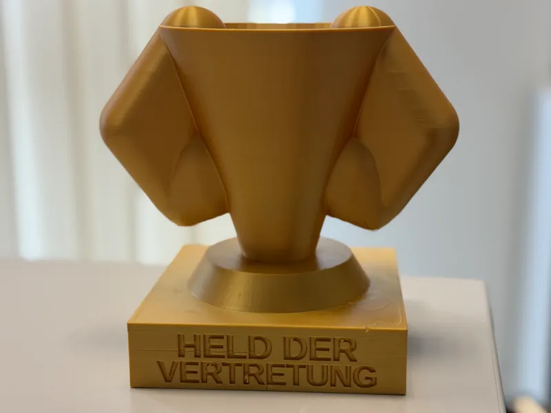 Pokal " Held der Vertretung "
