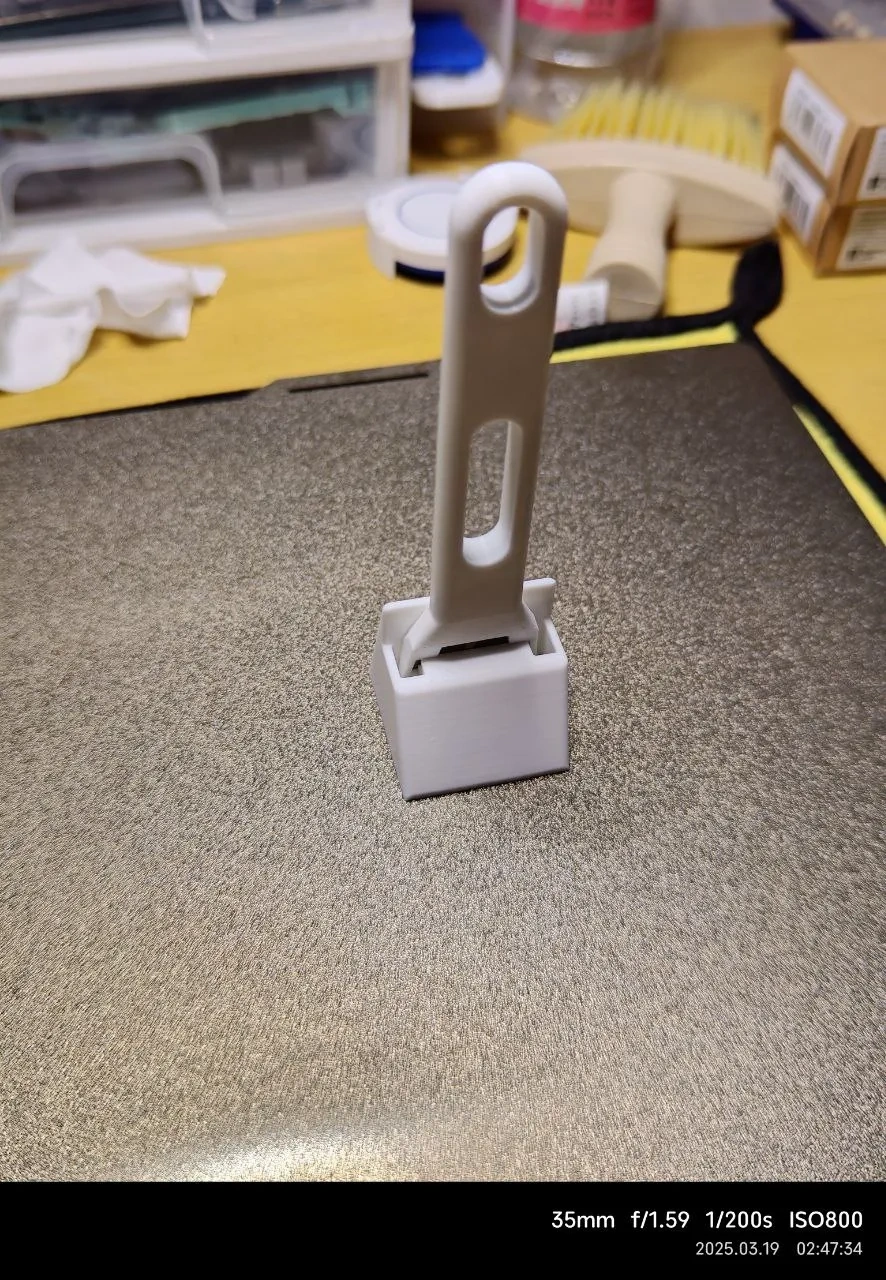 Miniatura 2 do modelo 3D 热床刮刀铲刀，带支架，修脚刀片，无需金属件，带磁吸，棉签版