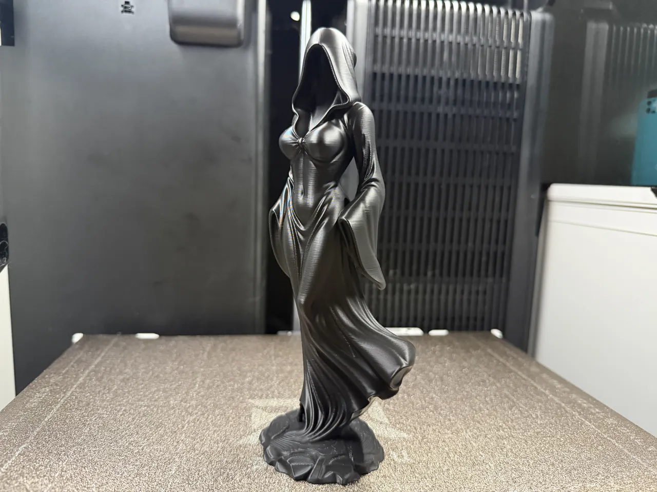 Lady Reaper – Death in Elegance no AMS view 4