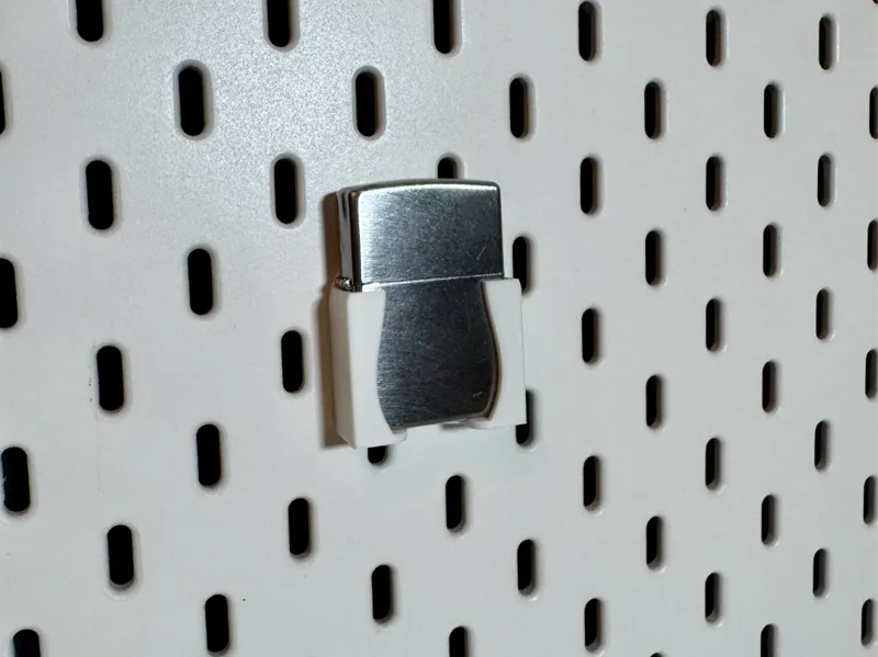 IKEA Skadis Zippo halterung