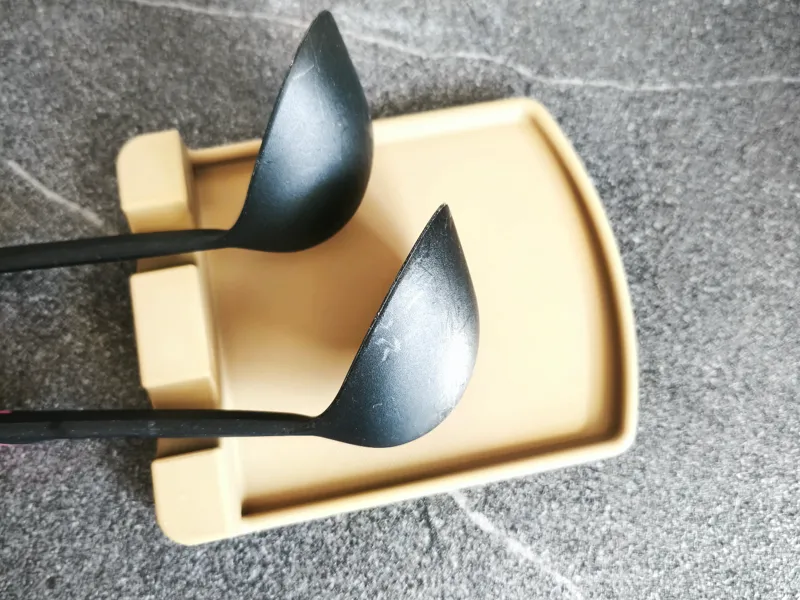 Halter für Küchenutensilien
