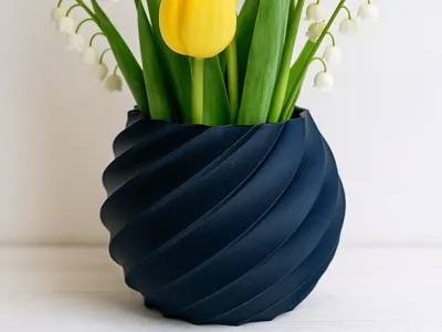 Twisted design Vase
