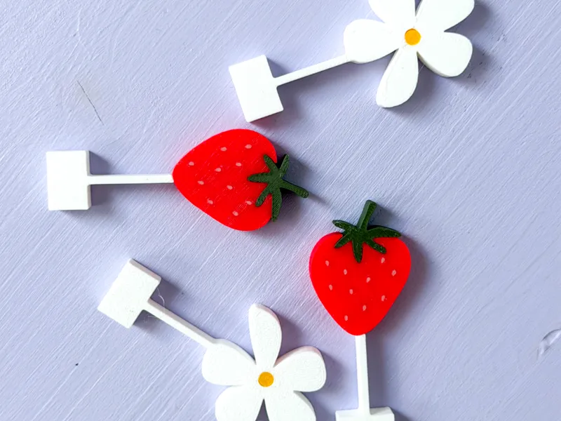 Party Wreath - Flower and Berry Motif Plugs