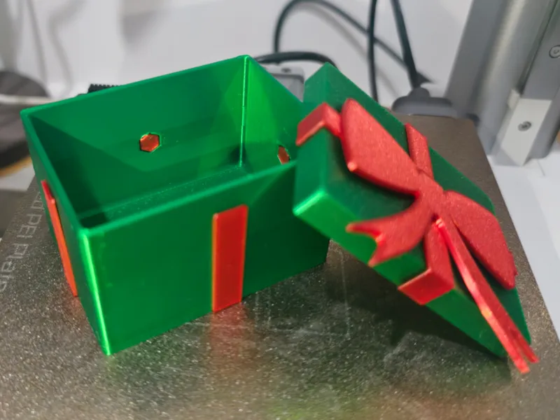 Giftbox (openable)