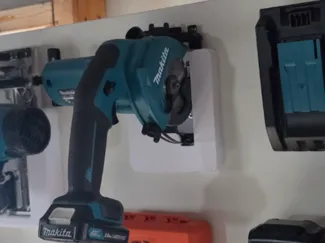 Makita HS301D Vertical holder