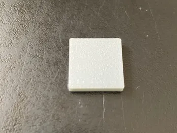 Brick compatible 2x2 tile