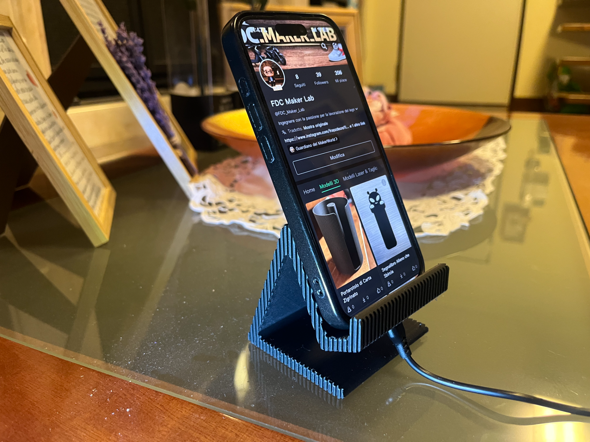 Ribbed Desk Set - #01 Smartphone Stand 