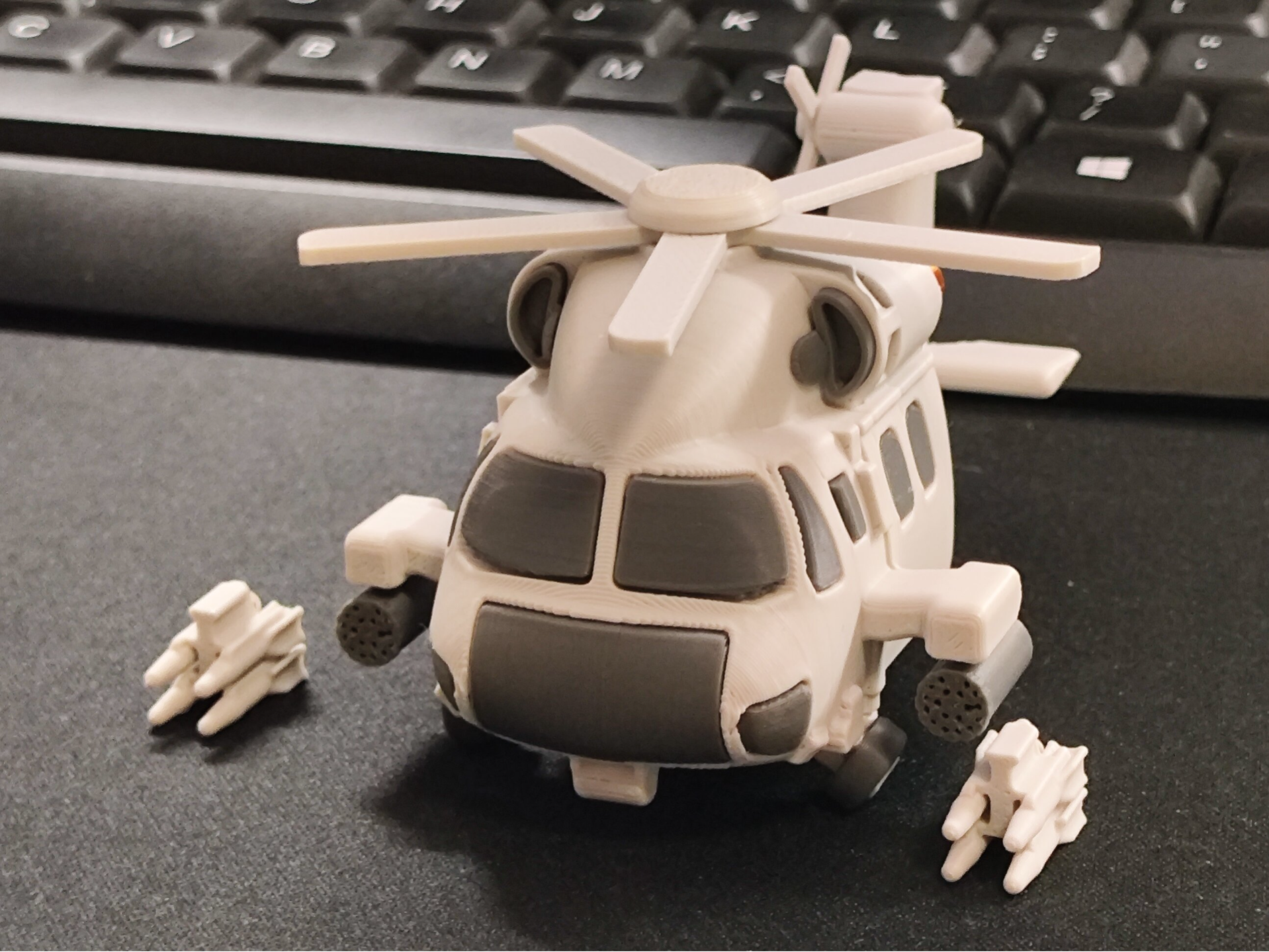 Chibi Z-20J Glue-Free Assembly Toy - Free 3D Print Model - MakerWorld