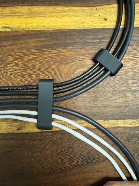 Clean Cable Management Organizer Clip view 3