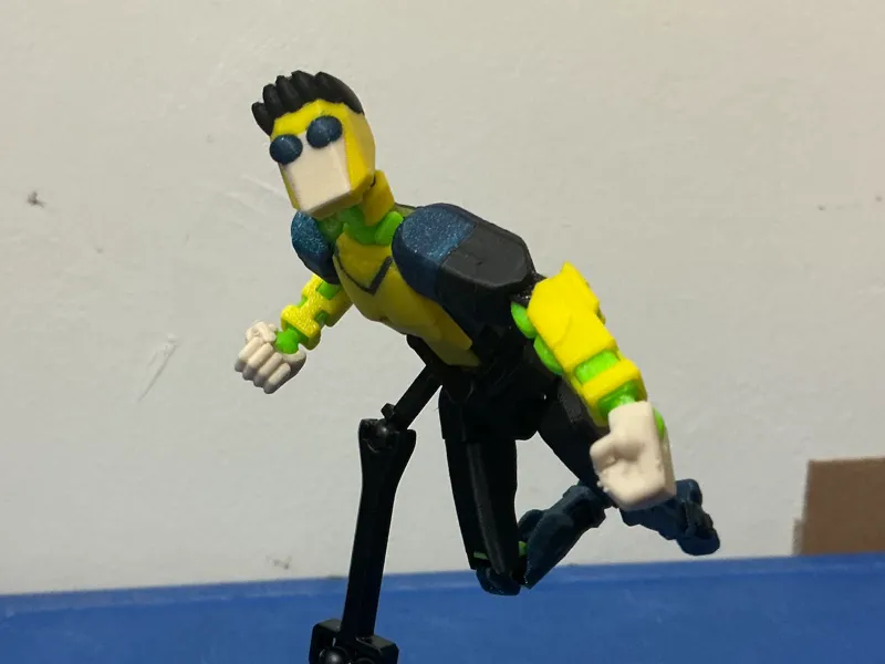 YELLOW-SUIT invincible dummy13