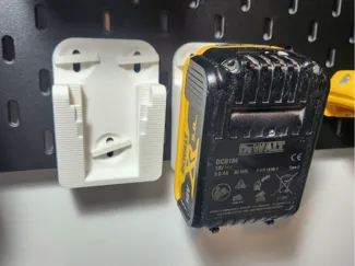 DeWalt 18V XR Battery Mount for Skadis Pegboard