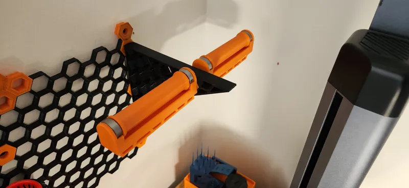 Honeycomb Wall spool holder