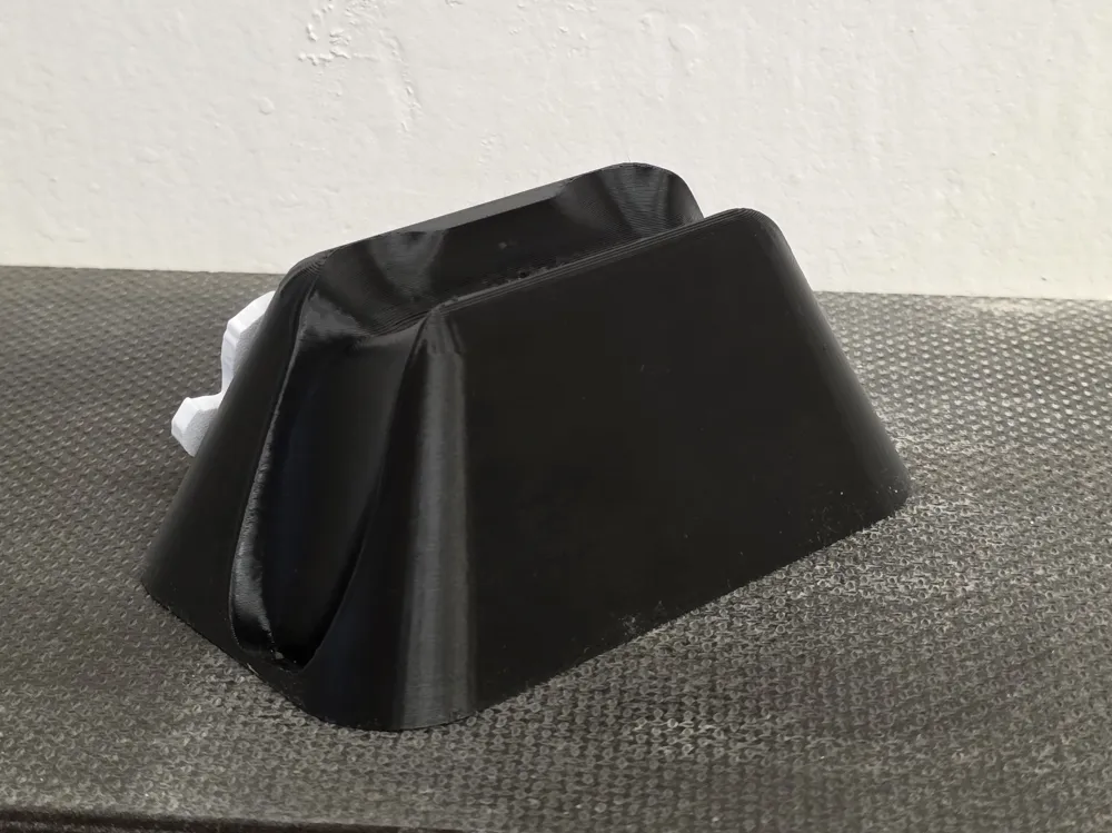 Call of Duty Modern Warfare 4 PS5 controller stand - Free 3D Print ...