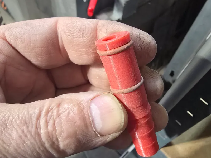 Quick connect hose barb