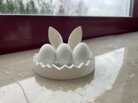 Nid de lapin de Pâques garni d'œufs — photo 1