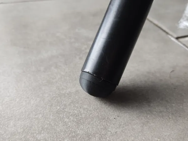 Bouchon de pied de chaise pour tube