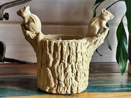 Jardinière tronc avec tamias