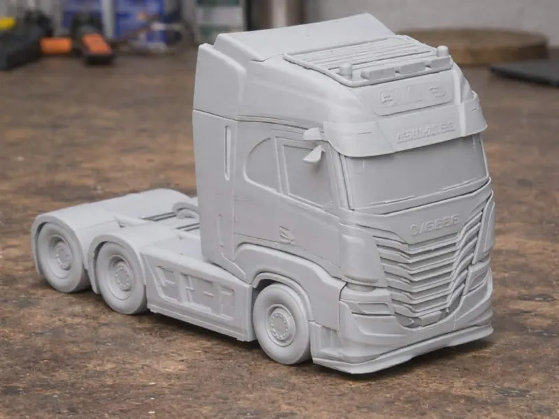 Iveco s way 6x2 truck