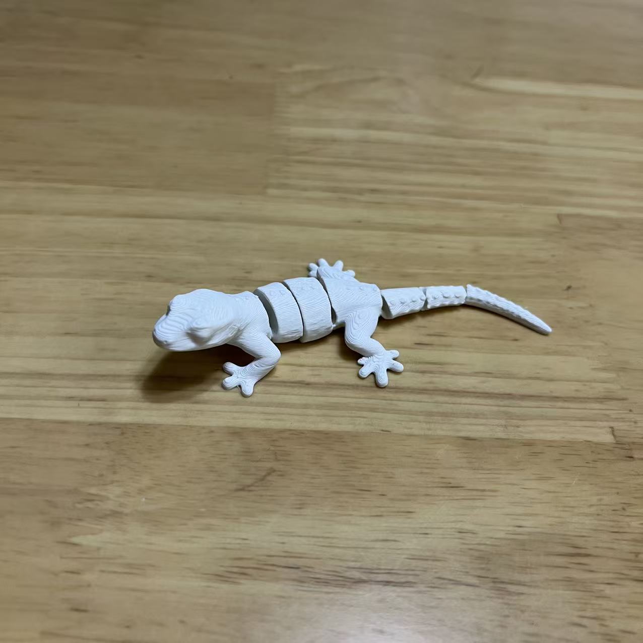 Miniatura 1 do modelo 3D 蜥蜴-可活动关节的动物-可动动物儿童解压动物玩具