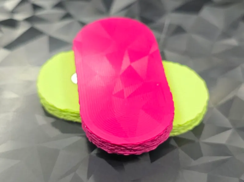 Fidget with bearing and magnets
