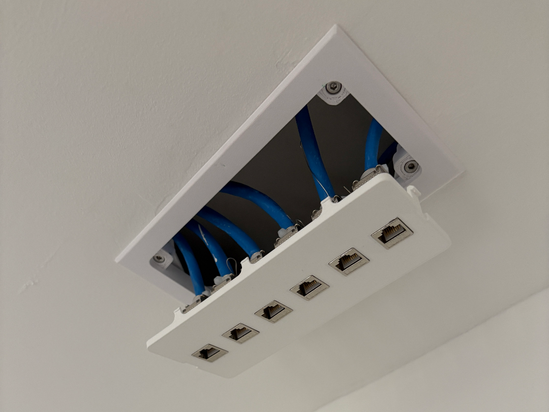 Modular RJ45 Ceiling Outlet for Drywall