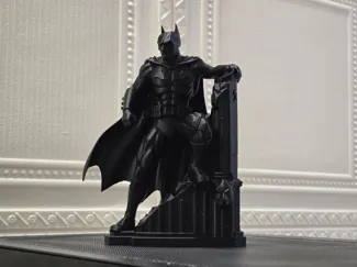 Batman auf Trümmer Podest