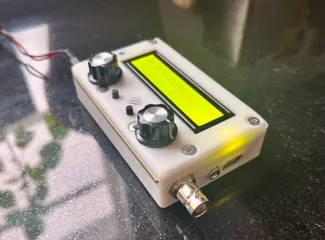 QMXmicro - A small case for the QRP Labs QMX radio