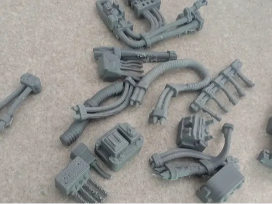 Escenografía en miniatura: Electrical wiring greeble pack. Referencia del modelo original.
