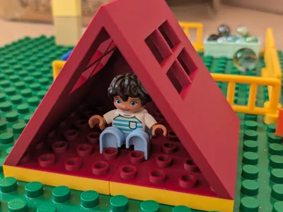 Duplo Brick Tent