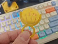 手握款