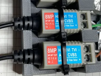 Video Balun Halter x4