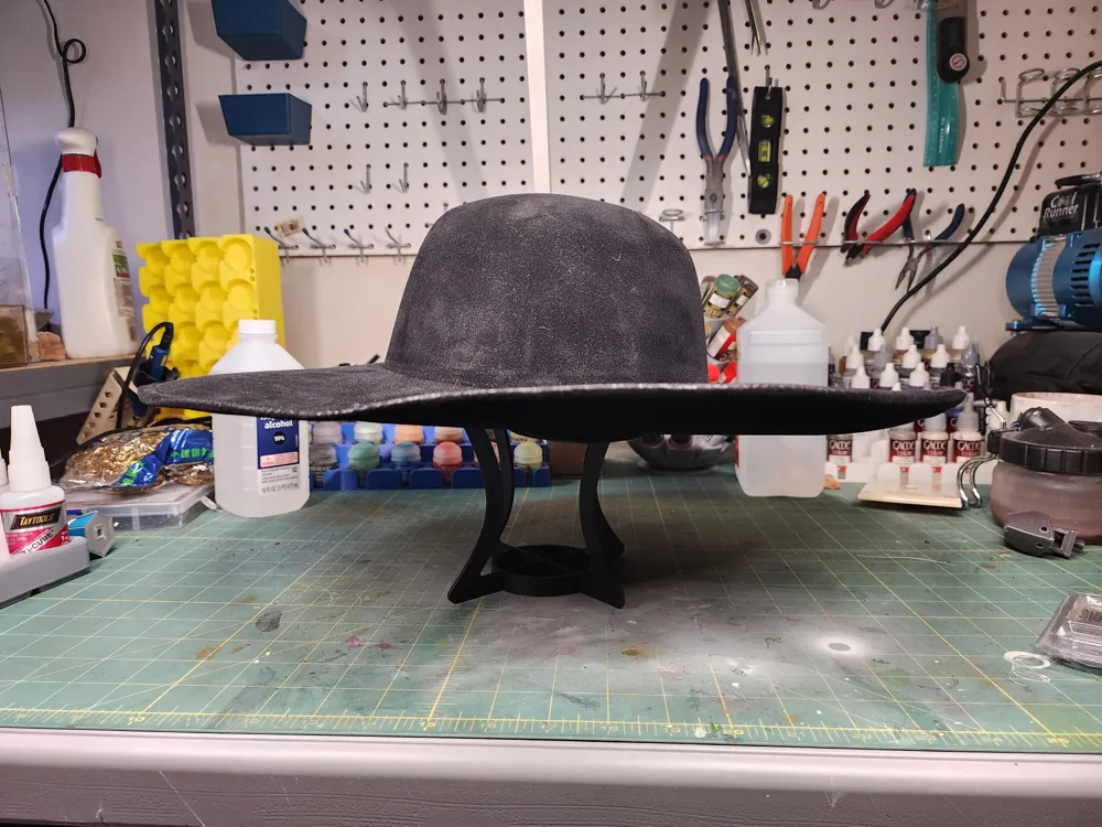 Minimalist Hat Stand - Free 3D Print Model - MakerWorld