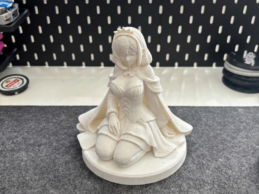 Royal Maiden | Elegant Fantasy Anime Figurine