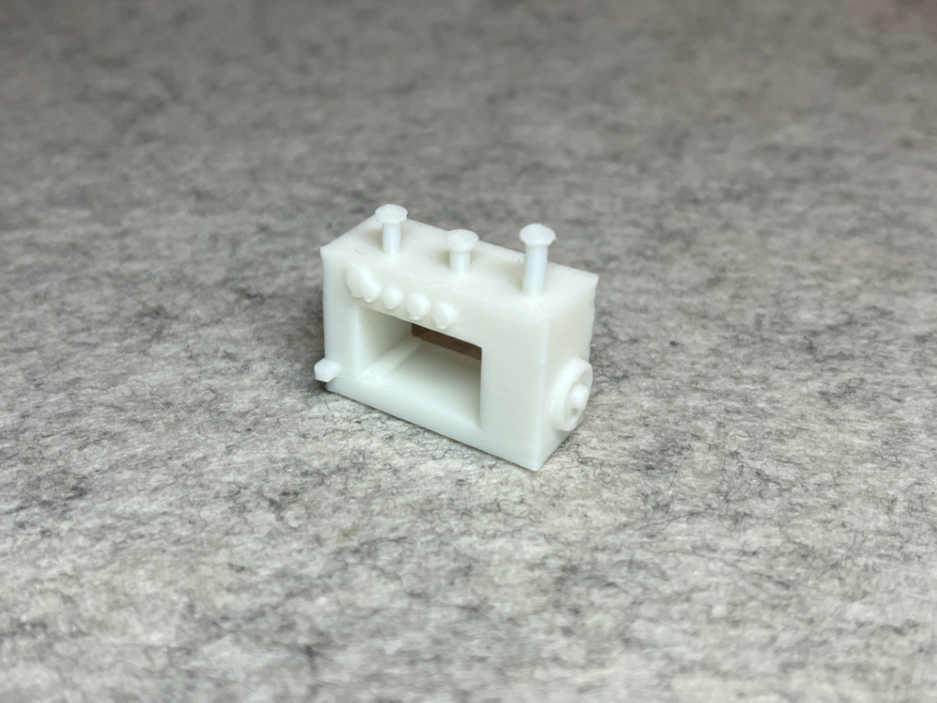 Dollhouse sewing machine miniature