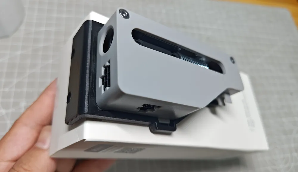 Supporto A Parete Angolare Per Sonos One, One SL E Play:1, Versione Angolo, Made In Germany, Colore Bianco, Suono Ottimale E Design Salvaspazio