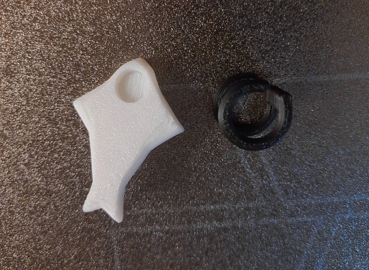 Valorant Gekko cosplay earring and cuff + keyring view 3