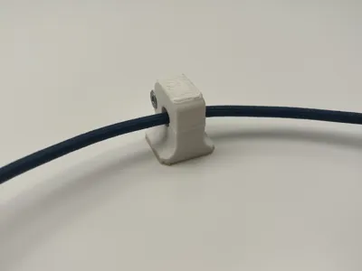 Cable clip